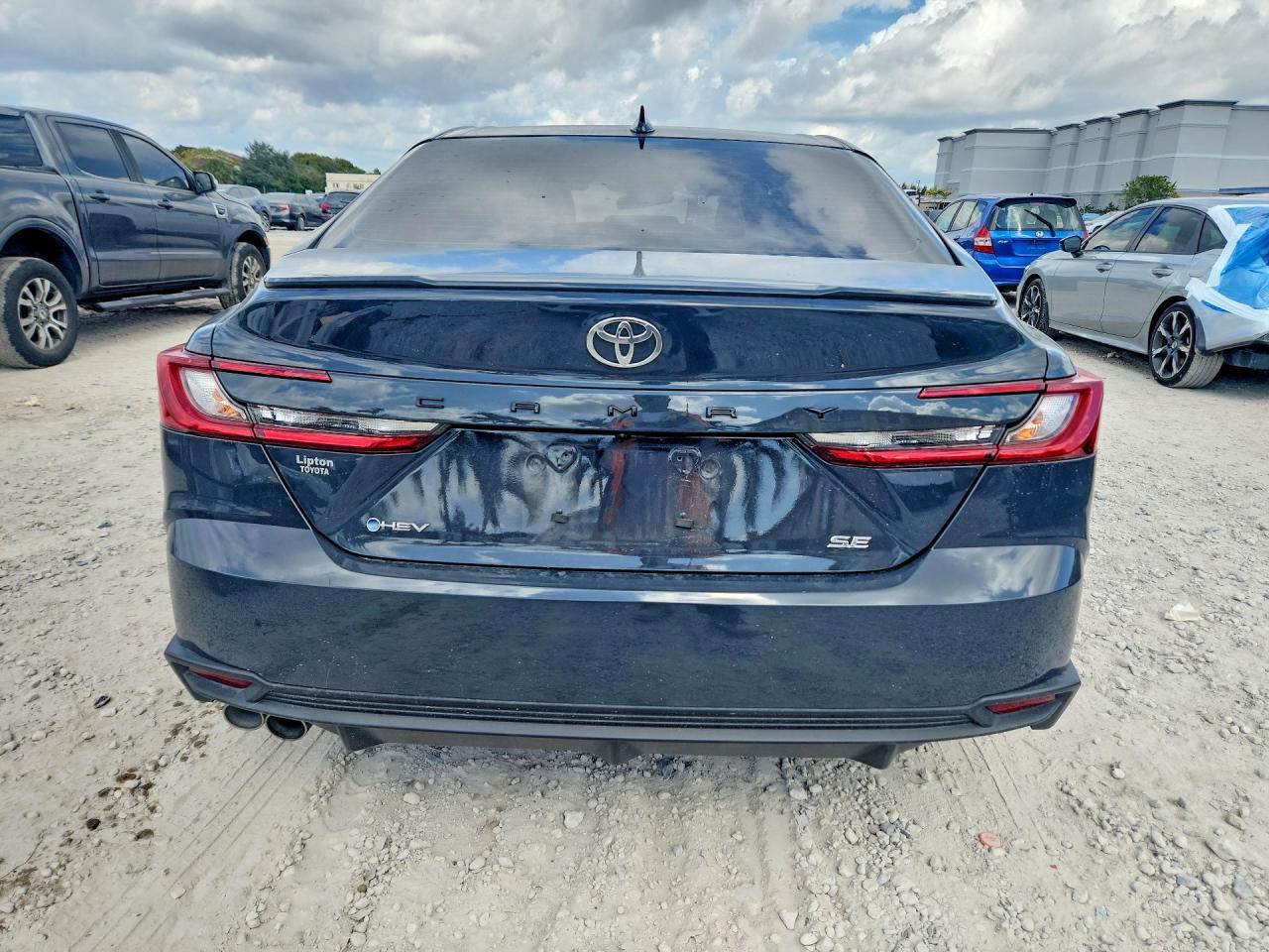 2025 Toyota Camry Se - Фото 6