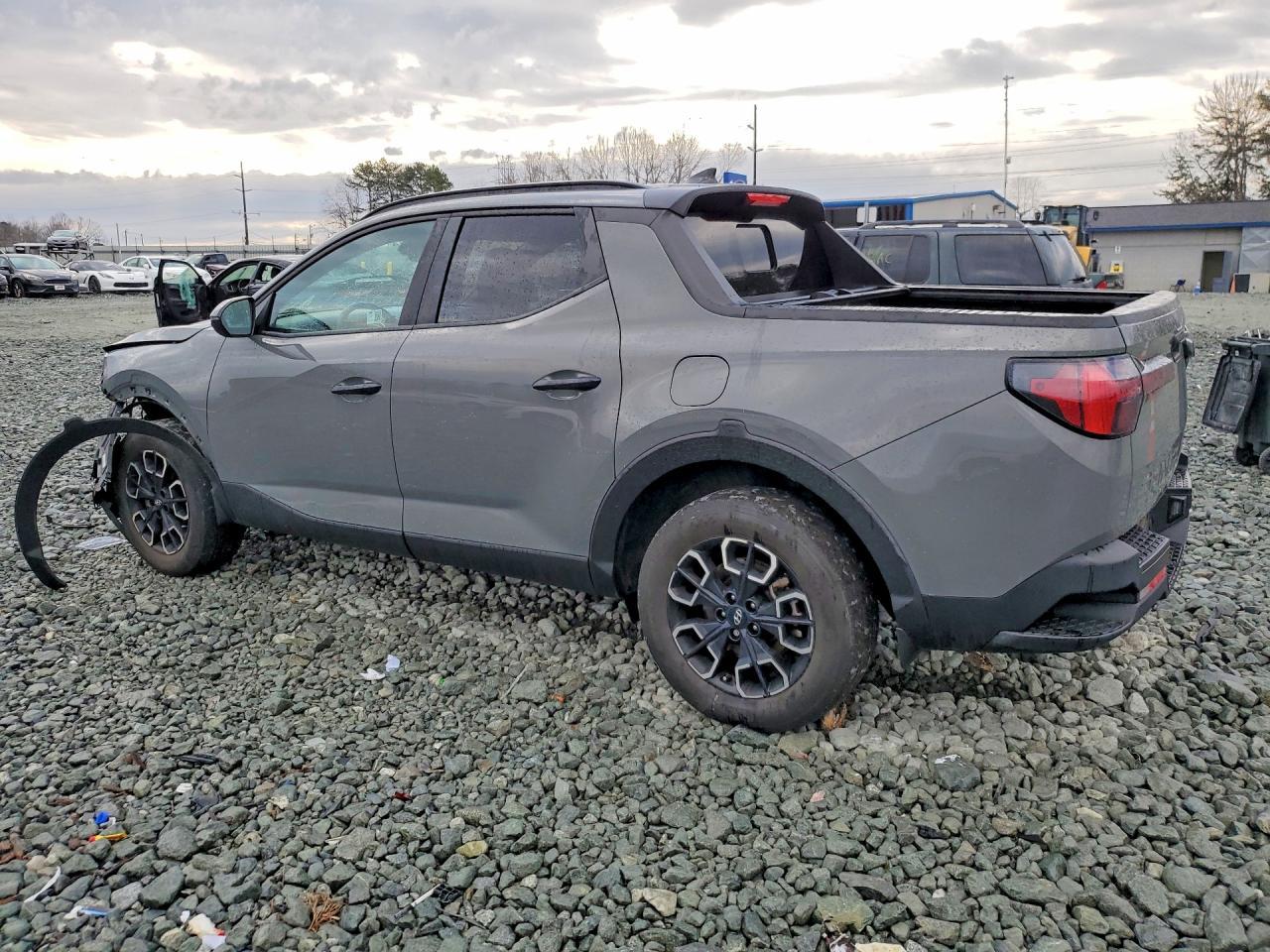 2024 Hyundai Santa Cruz Sel - Image 2