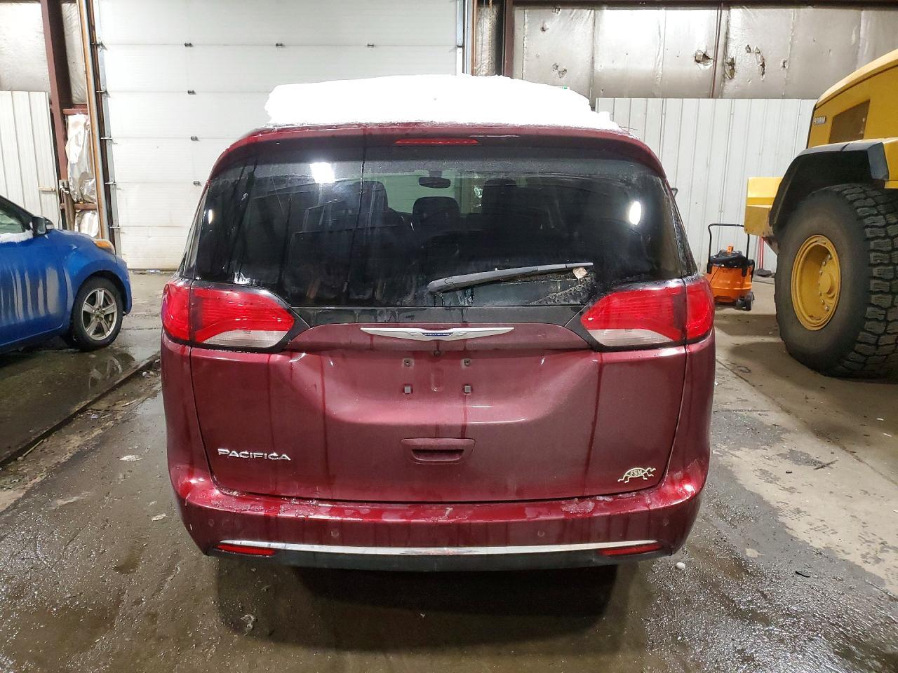 2019 Chrysler Pacifica Touring L - Фото 6