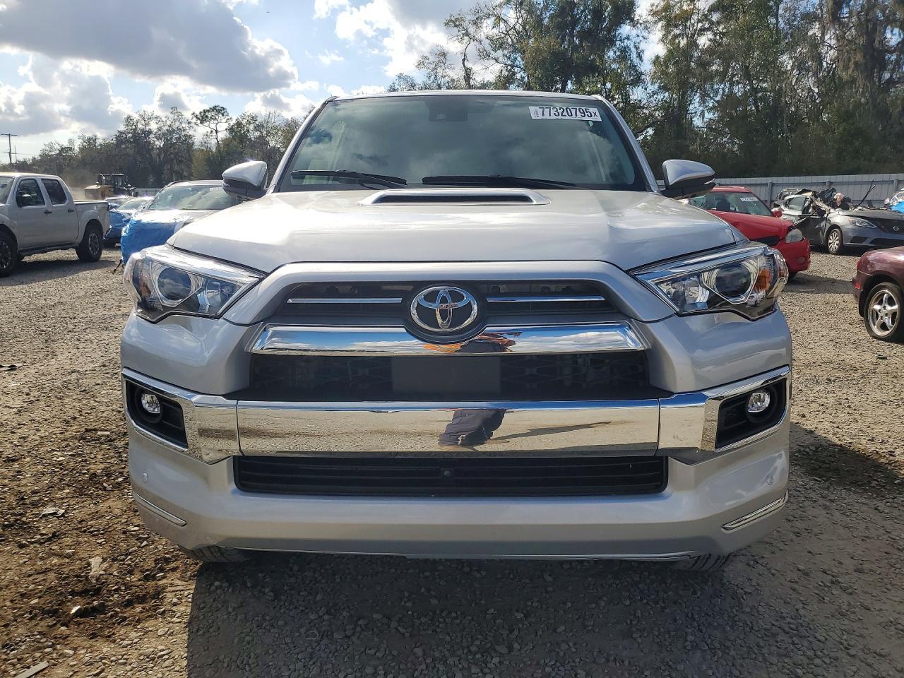 2024 Toyota 4Runner Limited - Фото 5
