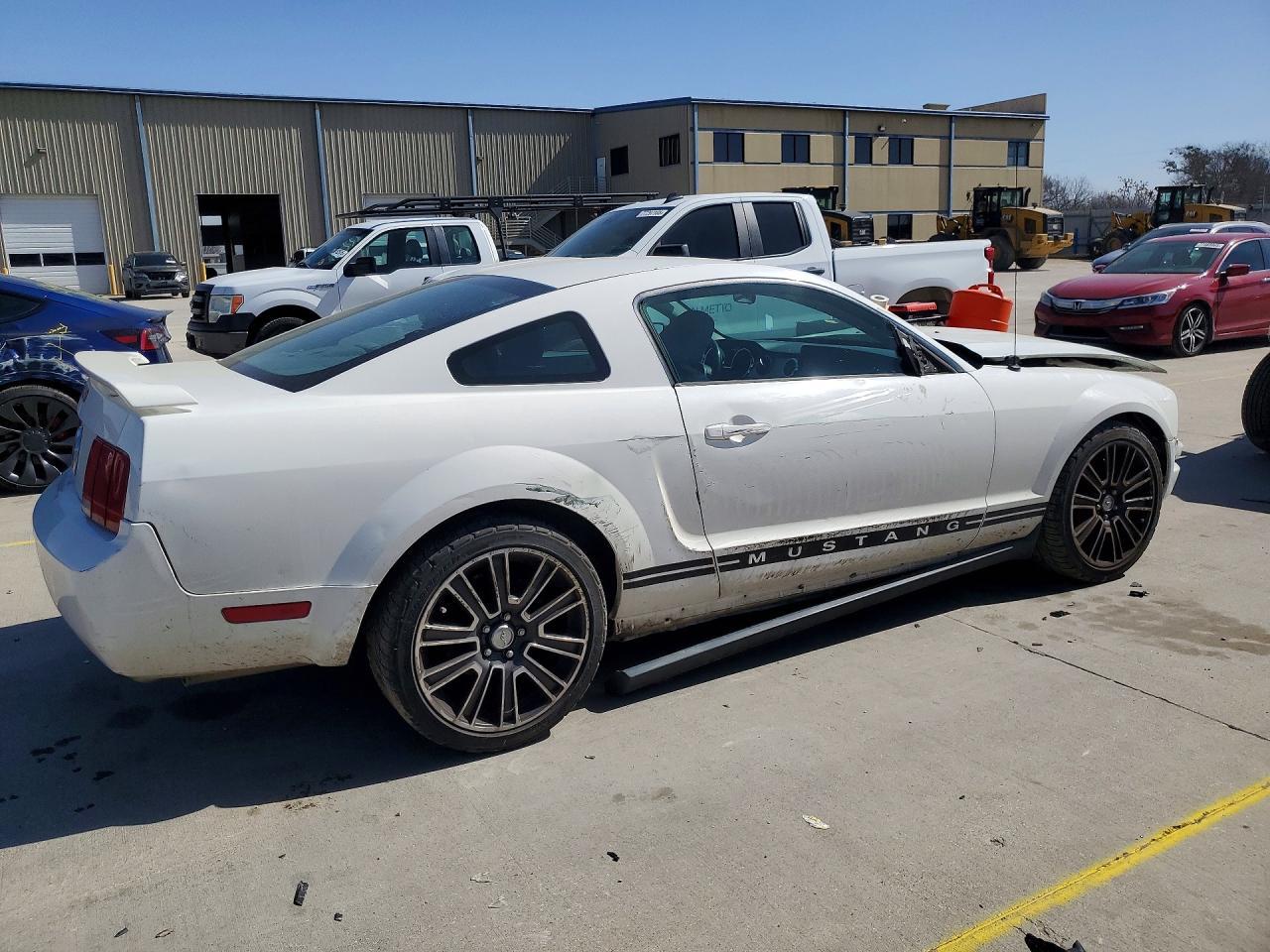 2006 Ford Mustang - Фото 3