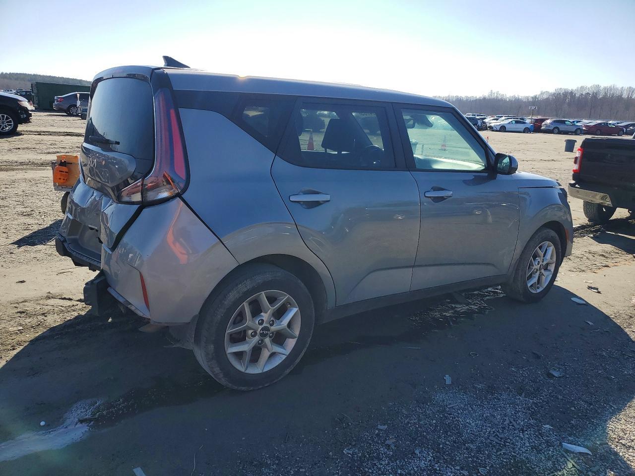 2024 Kia Soul Lx - Image 3