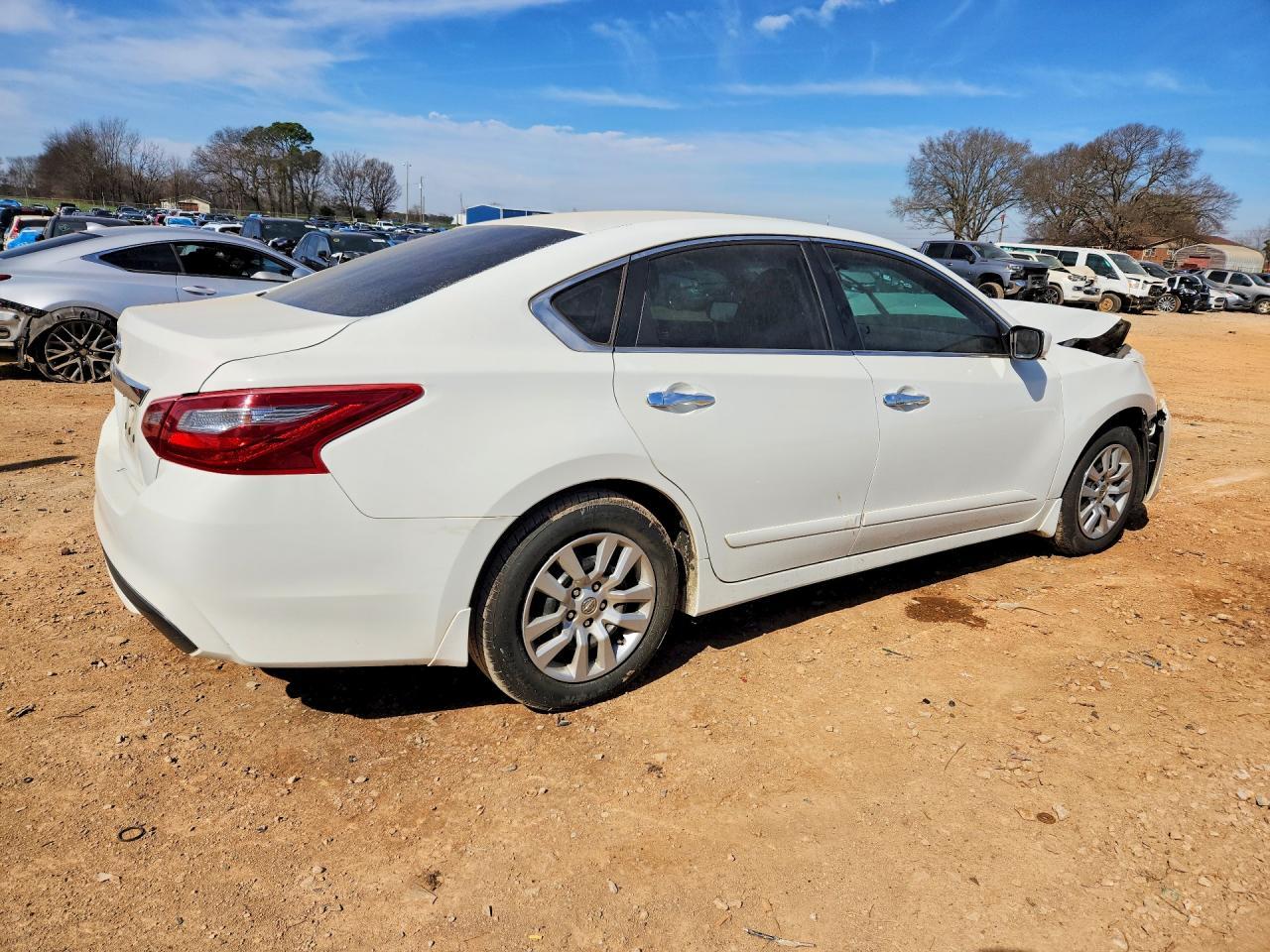 2018 Nissan Altima 2.5 S - Фото 3