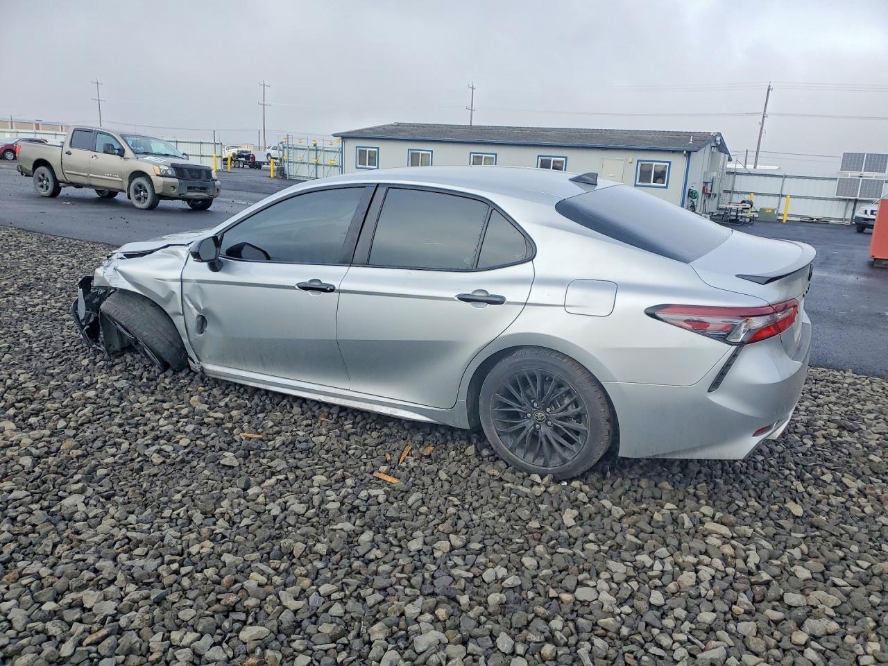 2022 Toyota Camry Night Shade - Фото 2