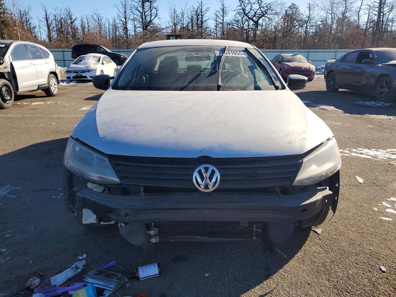 2011 Volkswagen Jetta Base - Image 5