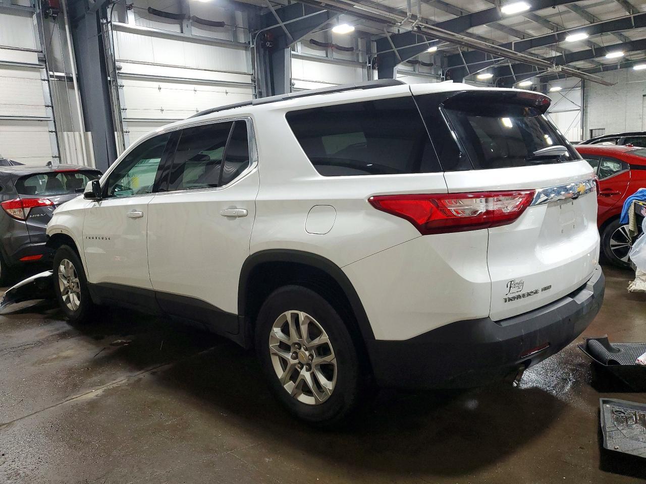 2020 Chevrolet Traverse Lt - Image 2