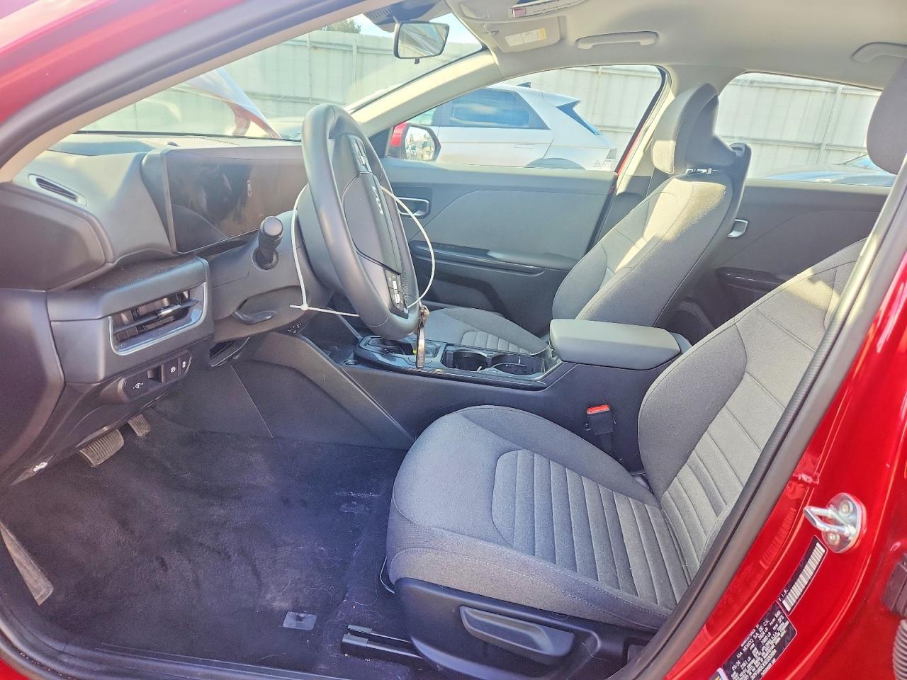 2025 Kia K4 Ex - Фото 7