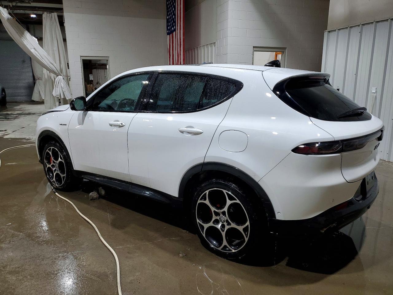 2024 Alfa Romeo Tonale Veloce - Фото 2