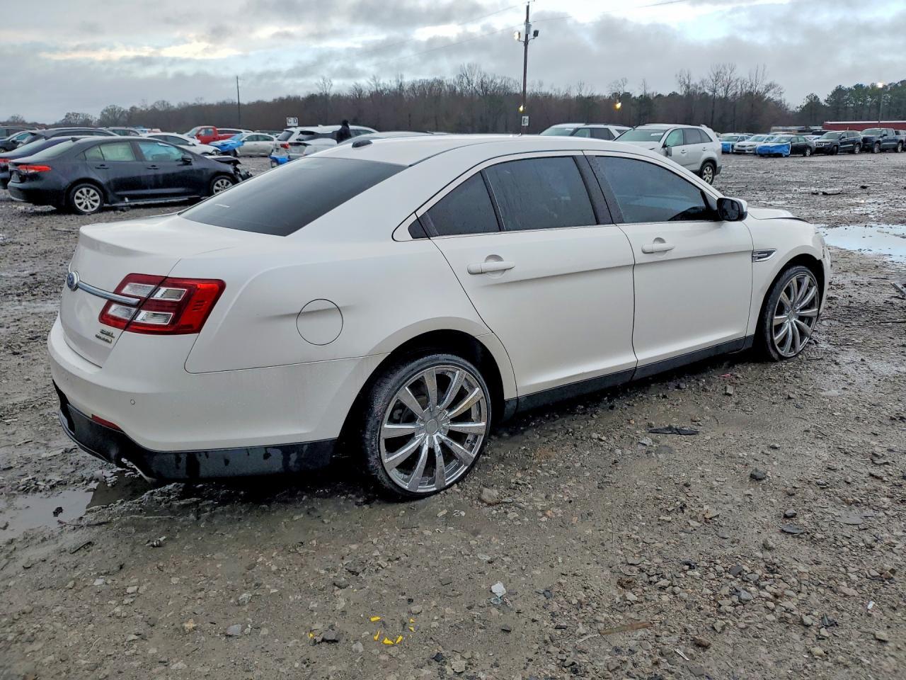 2013 Ford Taurus Sel - Image 3