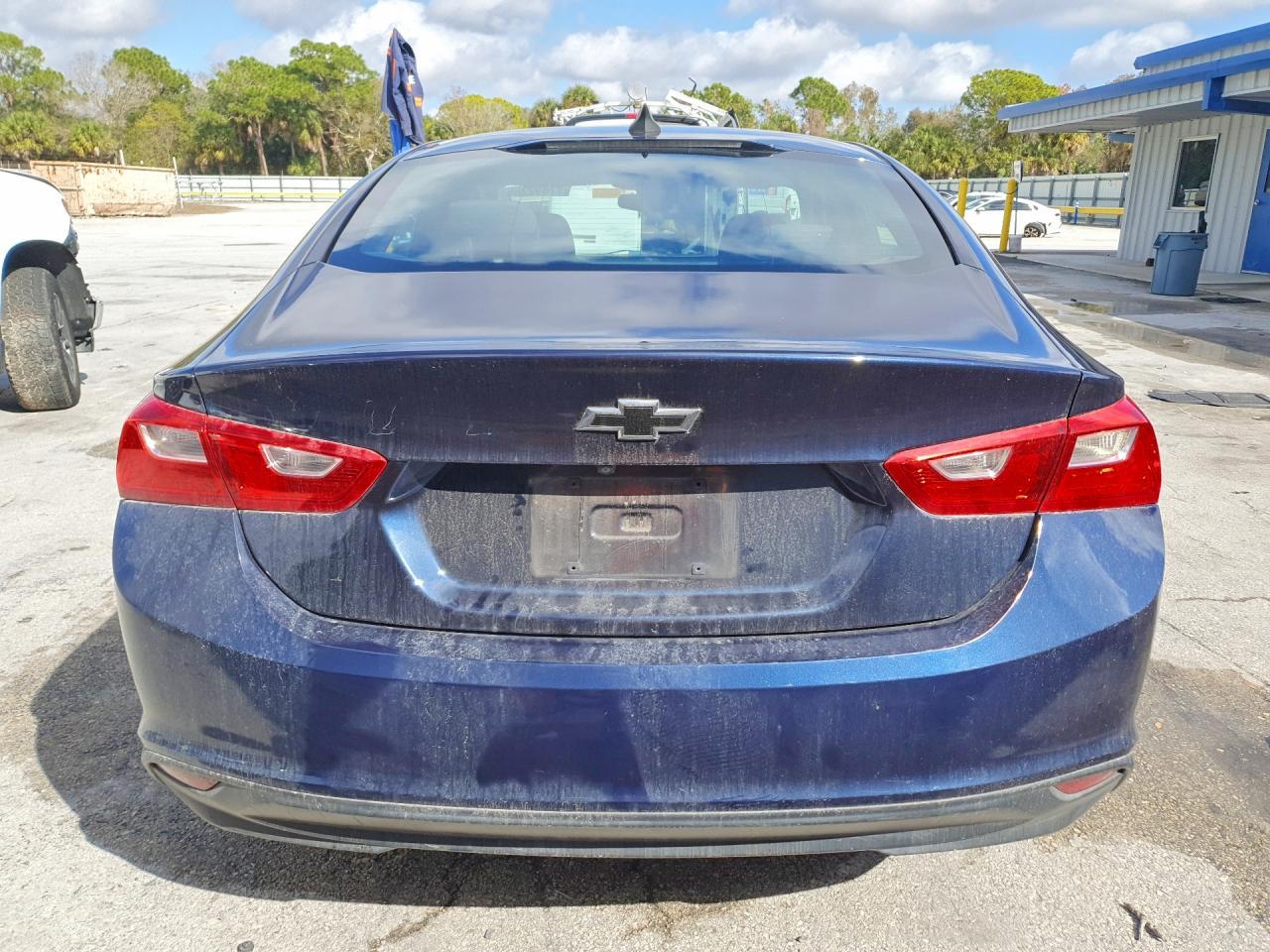 2016 Chevrolet Malibu Ls - Image 6