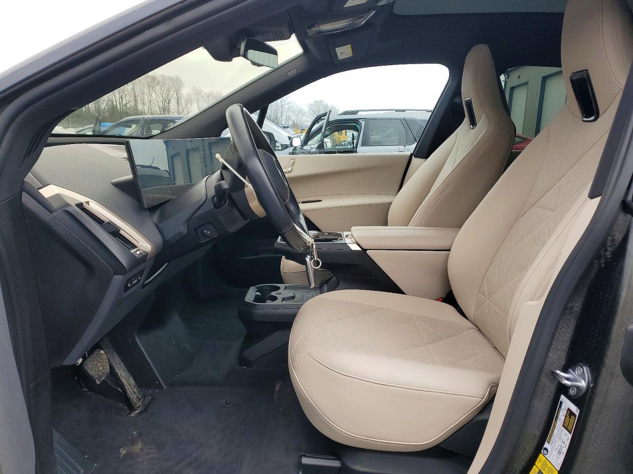 2023 BMW Ix xDrive50 - Image 7