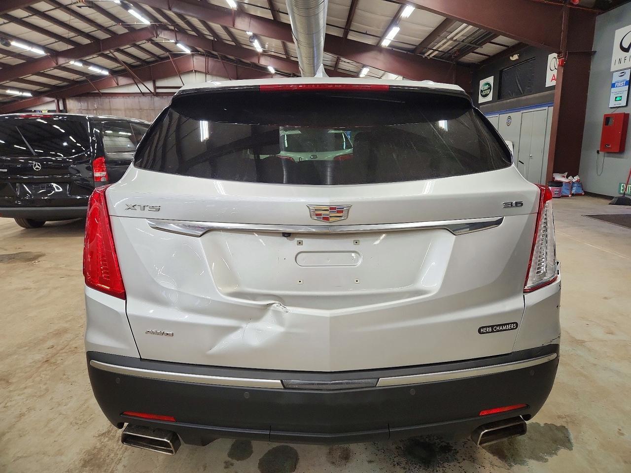 2018 Cadillac Xt5 Premium Luxury - Image 6