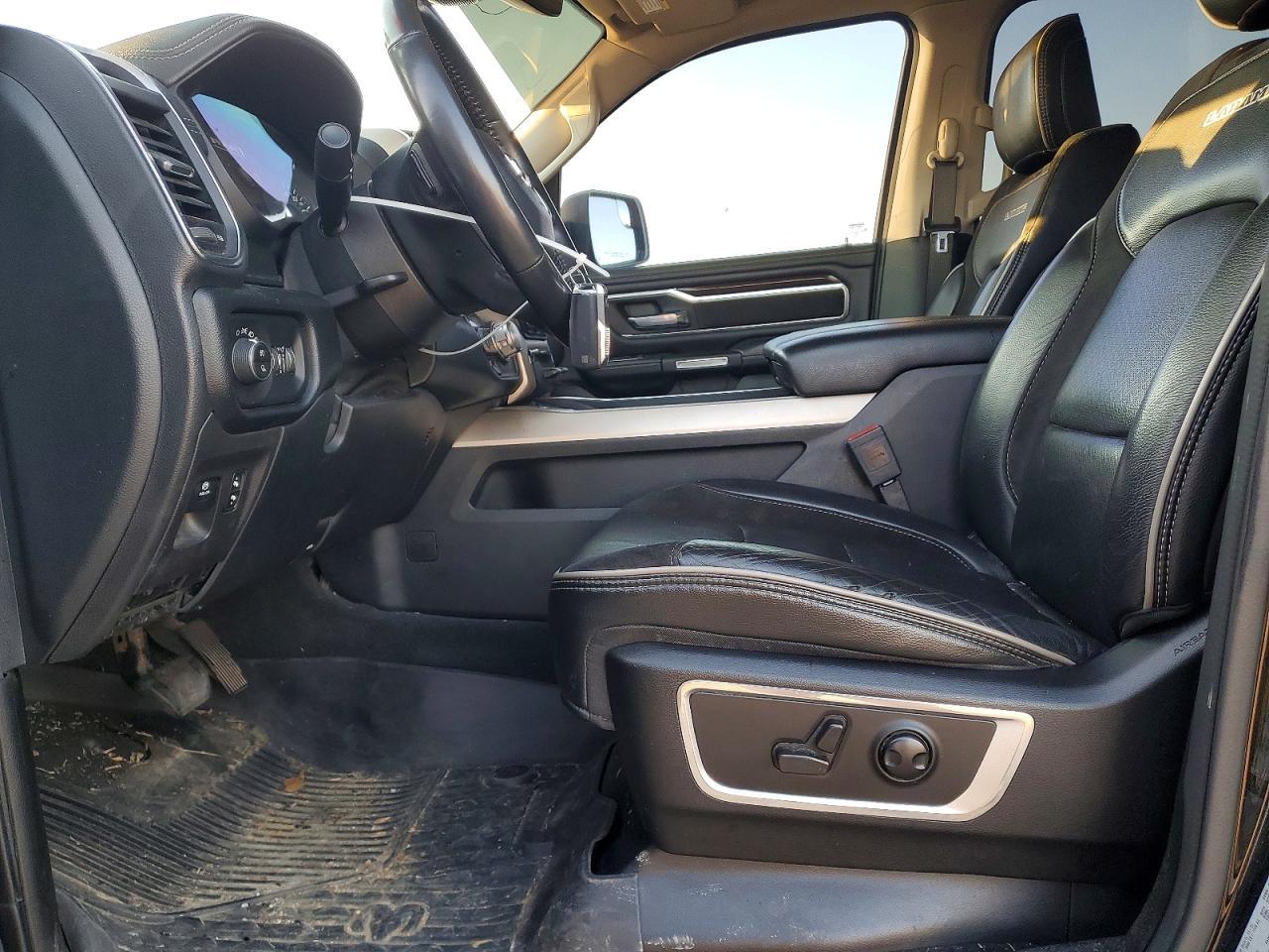 2022 Ram 1500 4Wd V8 Crew Cab 5.7L Laramie - Фото 7