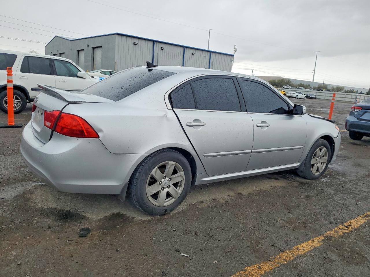 2010 Kia Optima Lx - Фото 5