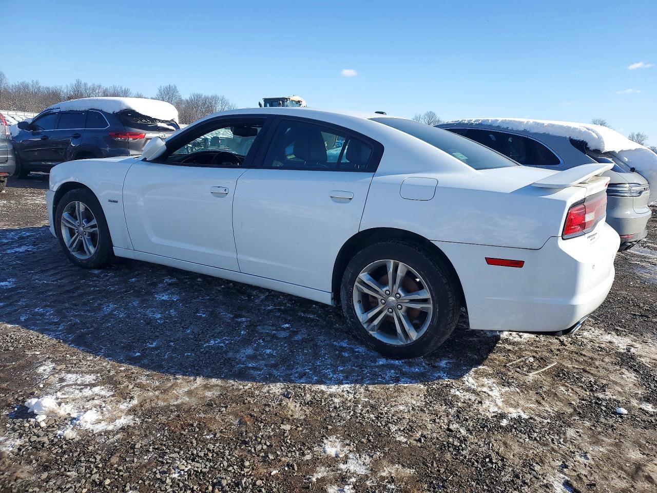 2014 Dodge Charger R - Image 2