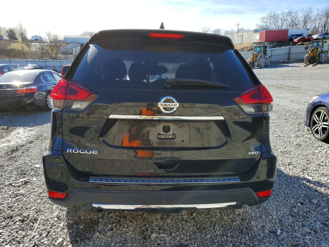 2017 Nissan Rogue S - Фото 6