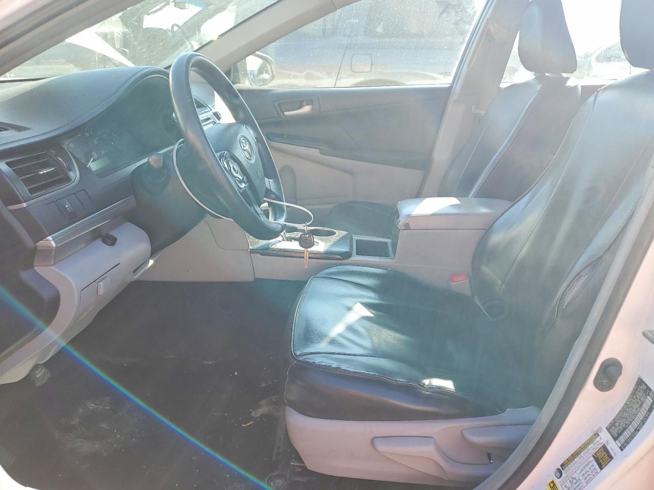 2013 Toyota Camry - Фото 7