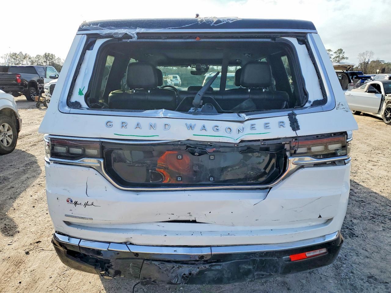 2023 Jeep Grand Wagoneer Series I - Фото 6