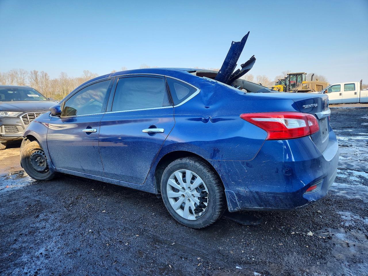 2017 Nissan Sentra S - Фото 2