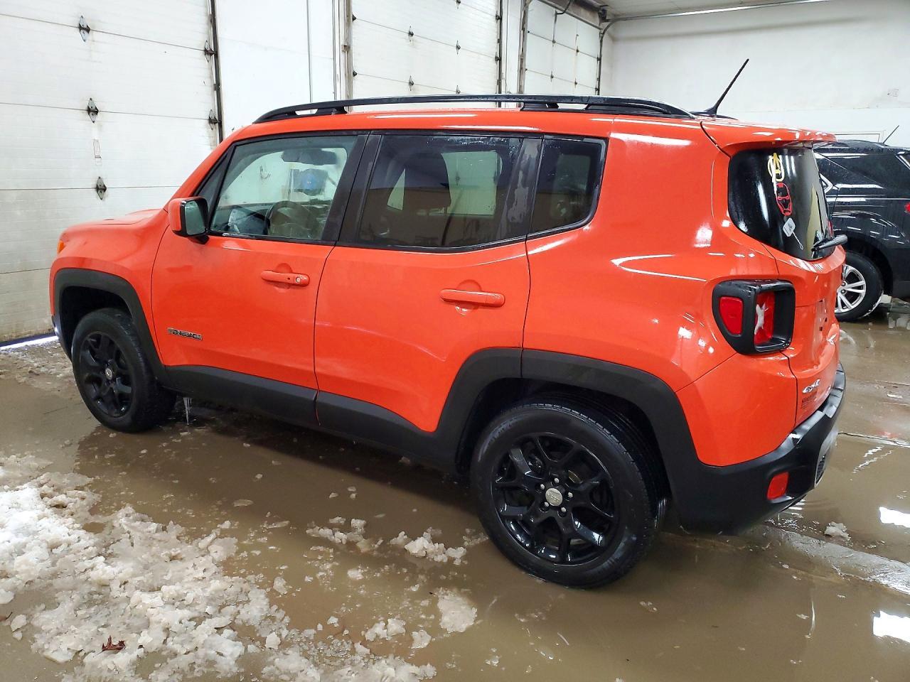 2016 Jeep Renegade Latitude - Фото 2