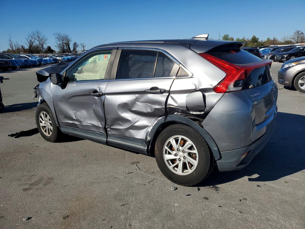 2019 Mitsubishi Eclipse C - Image 2