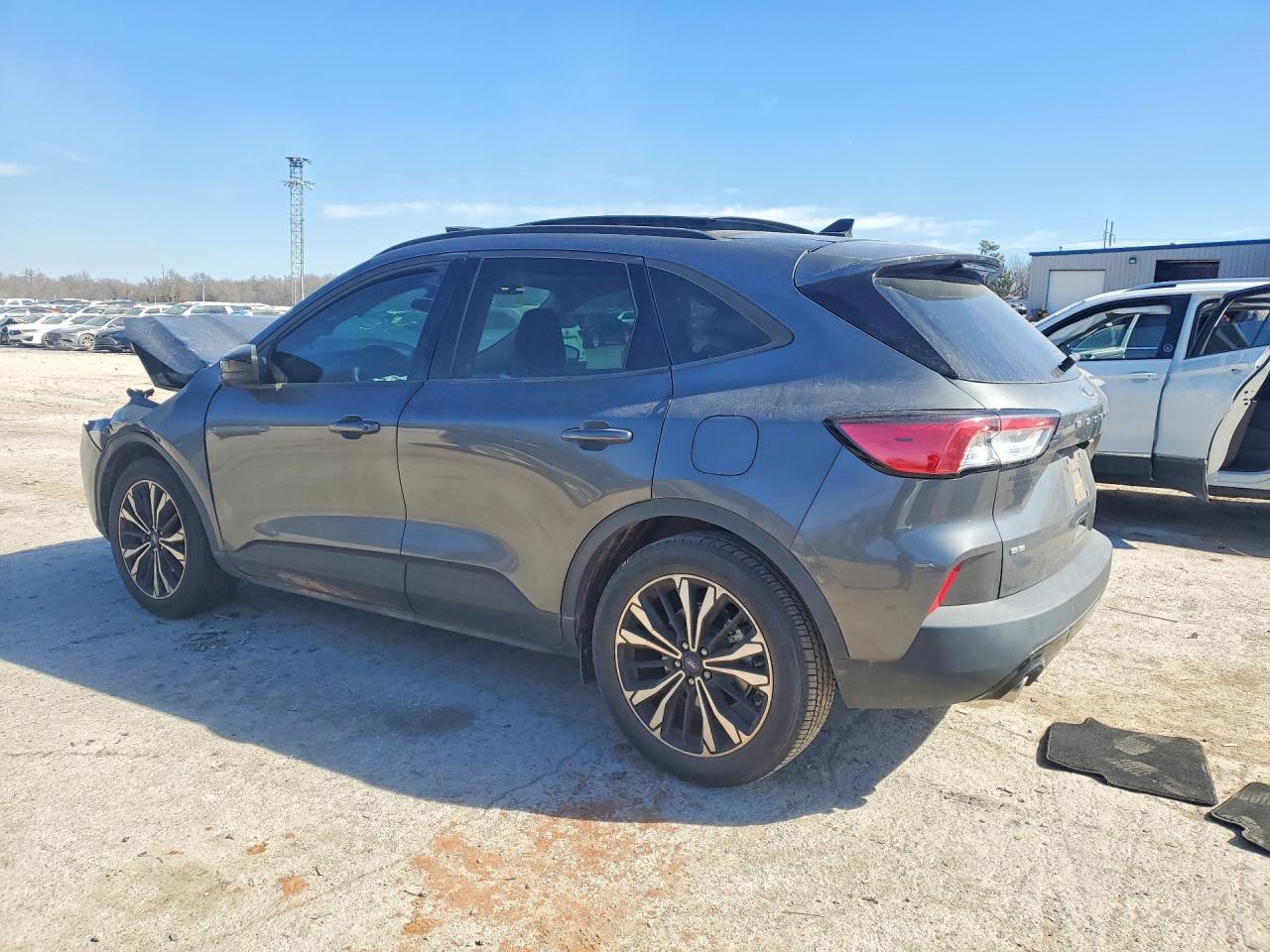 2021 Ford Escape Se - Фото 2