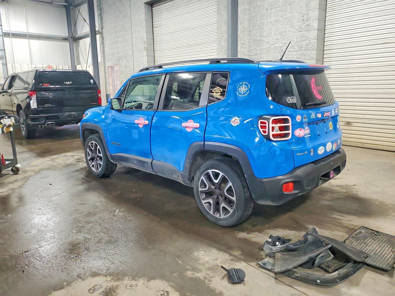 2015 Jeep Renegade Latitude - Фото 2