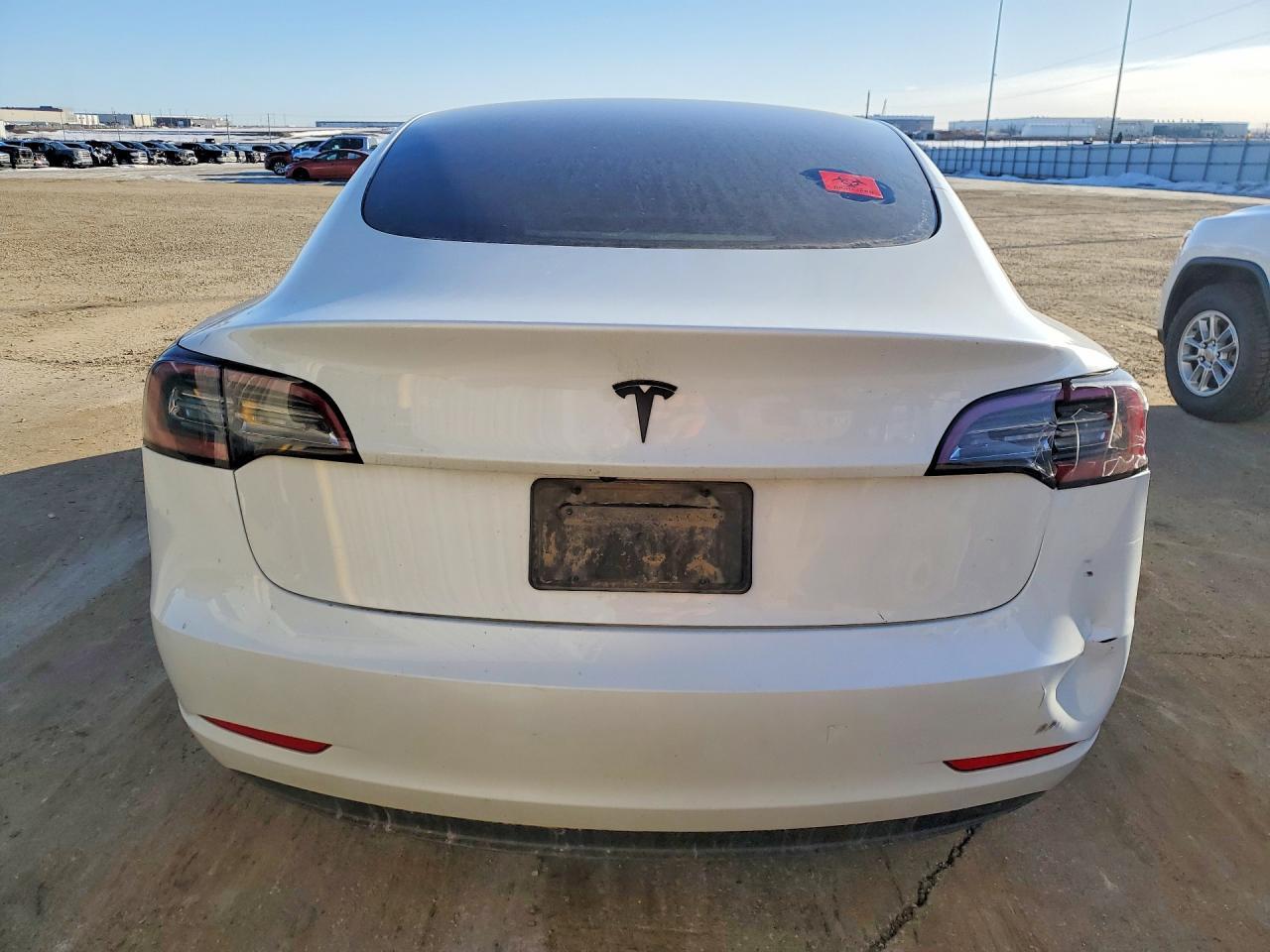 2023 Tesla Model 3 - Фото 6