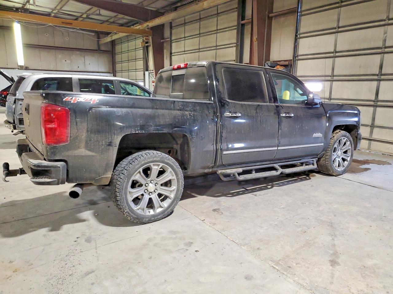 2018 Chevrolet Silverado K1500 High Country - Image 3