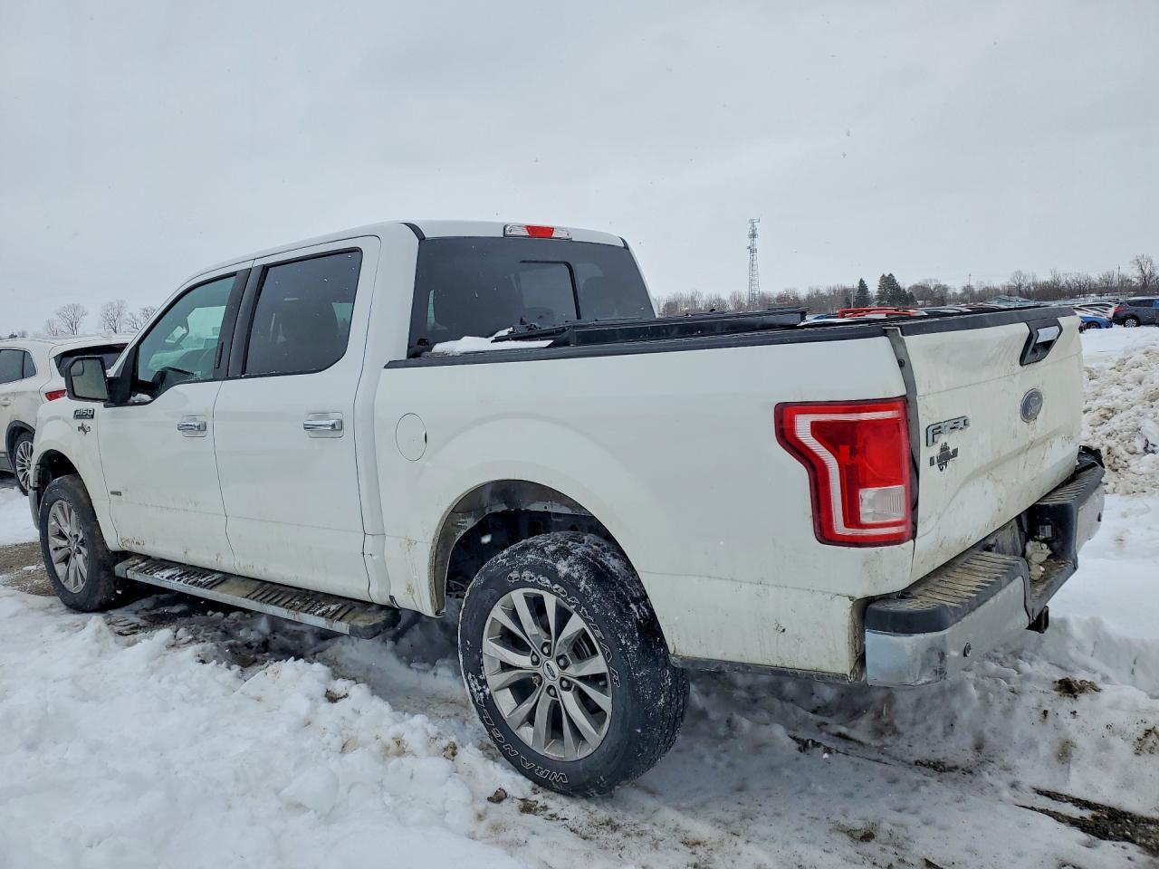 2017 Ford F150 Supercrew - Фото 2