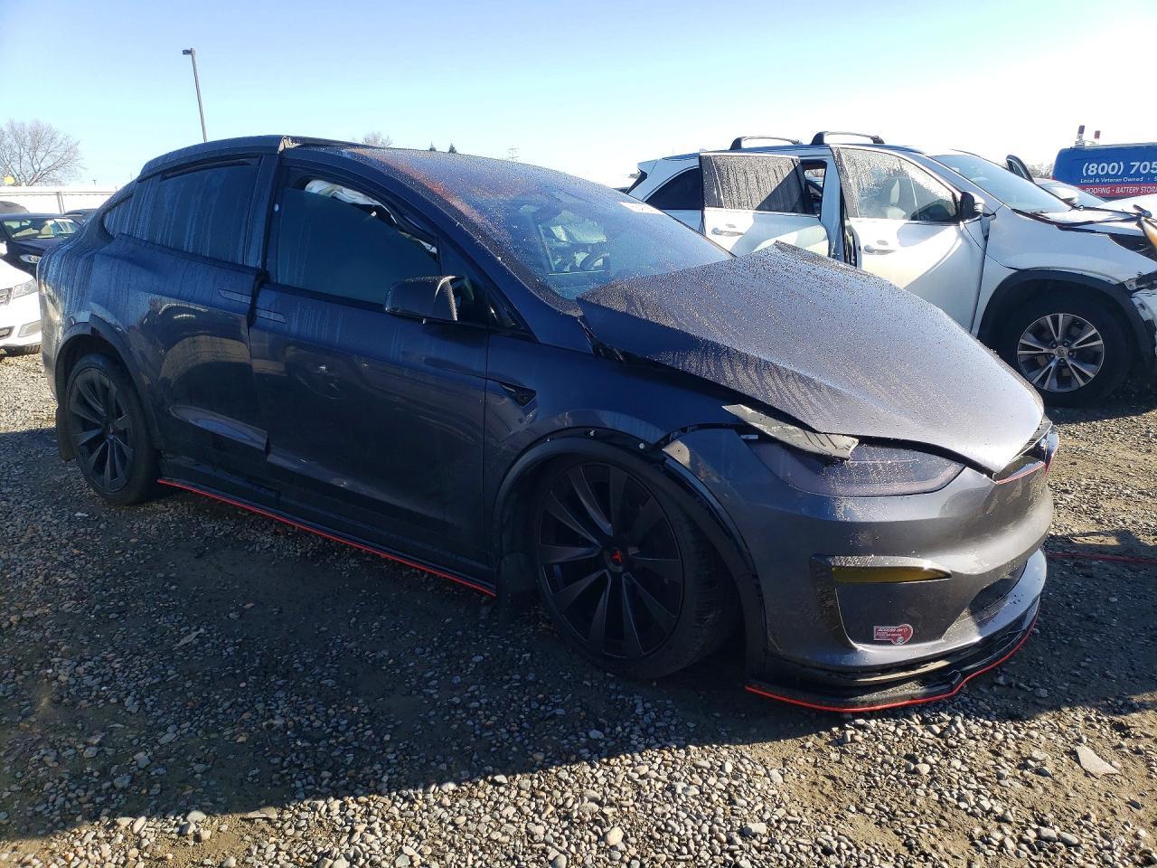 2022 Tesla Model X - Фото 4
