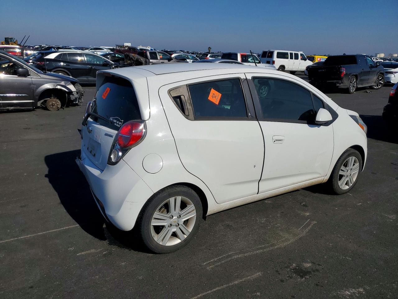 2014 Chevrolet Spark Ls - Image 3