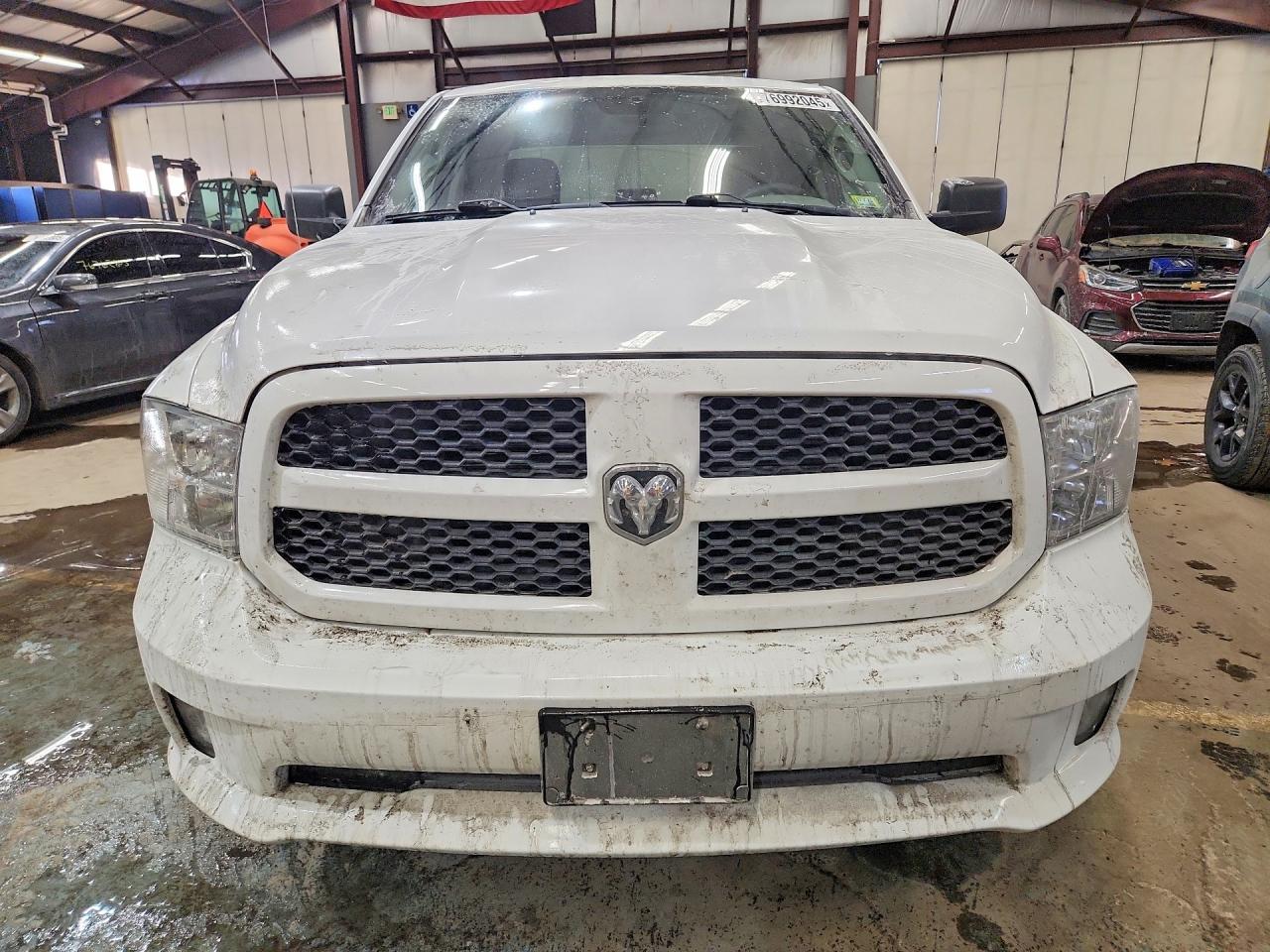 2019 Ram 1500 Classic Tradesman - Фото 5