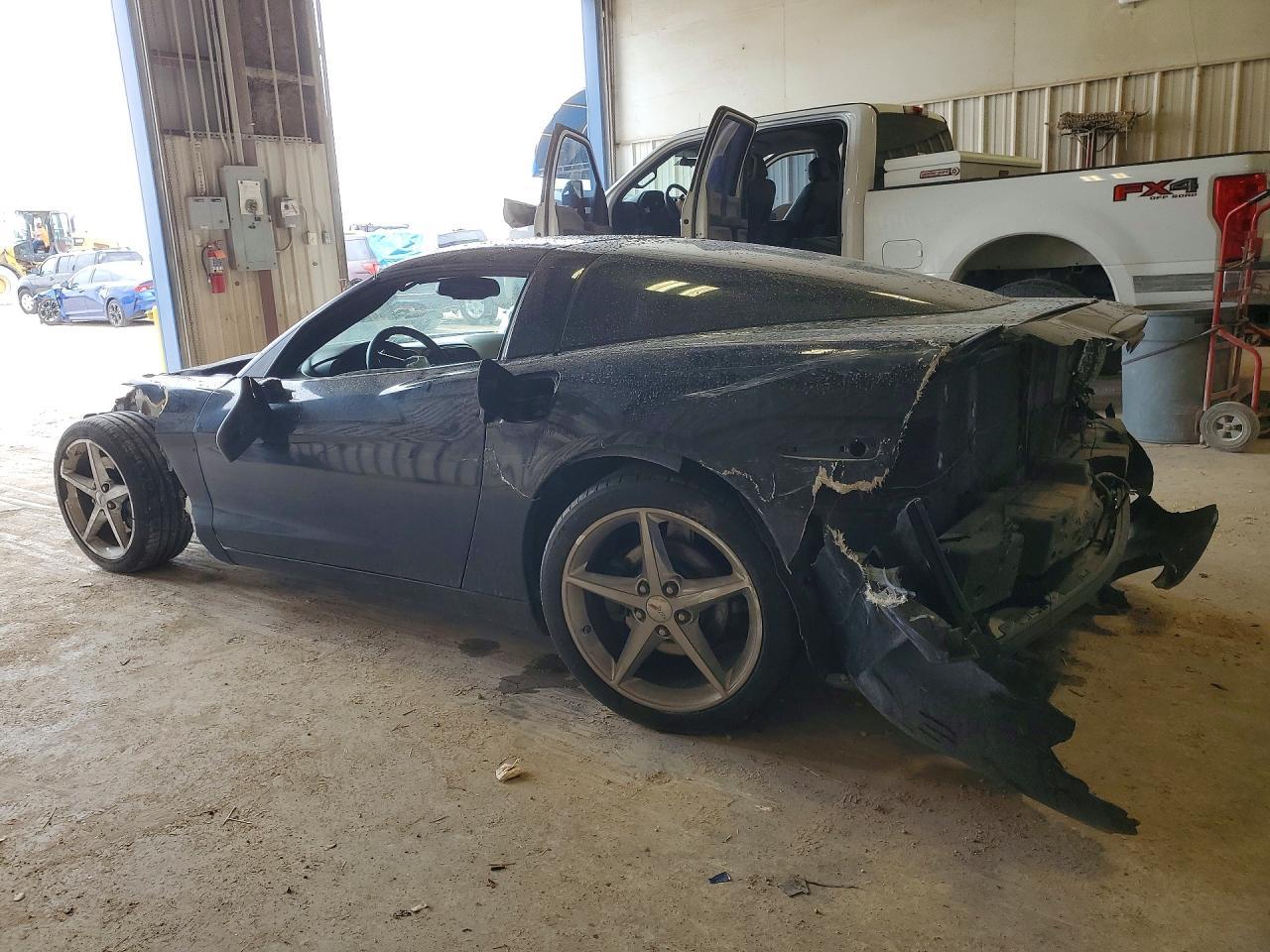 2013 Chevrolet Corvette - Фото 2