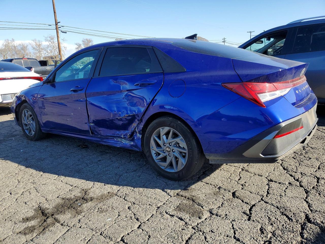 2025 Hyundai Elantra Blue - Фото 2