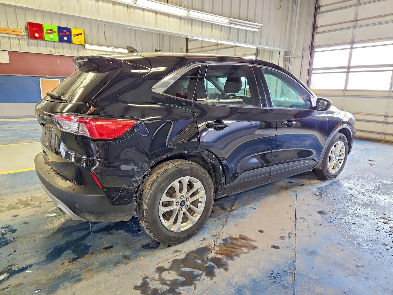 2022 Ford Escape Se - Image 3