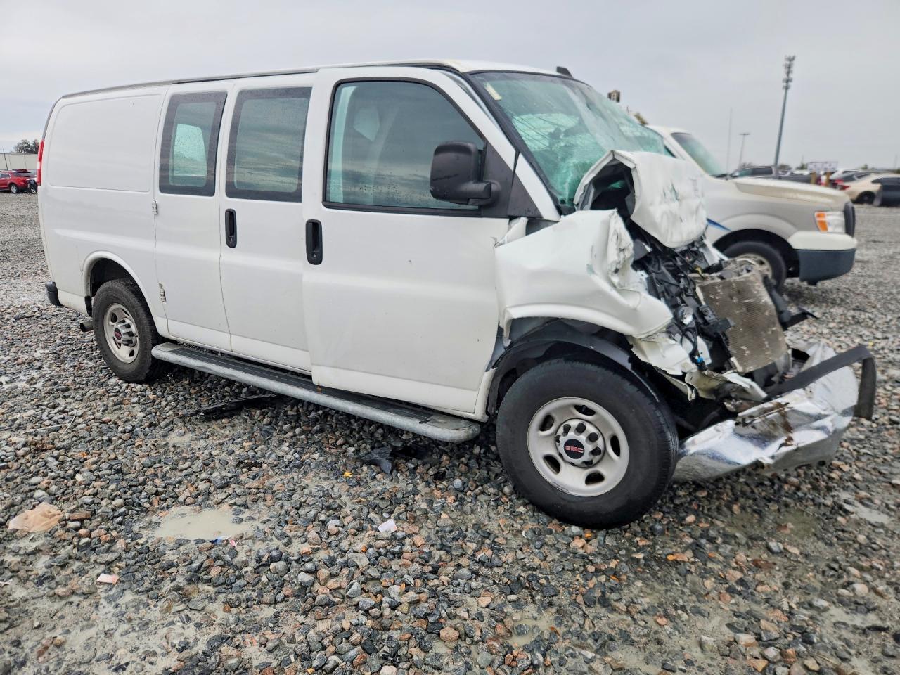 2021 GMC Savana G2500 - Фото 4