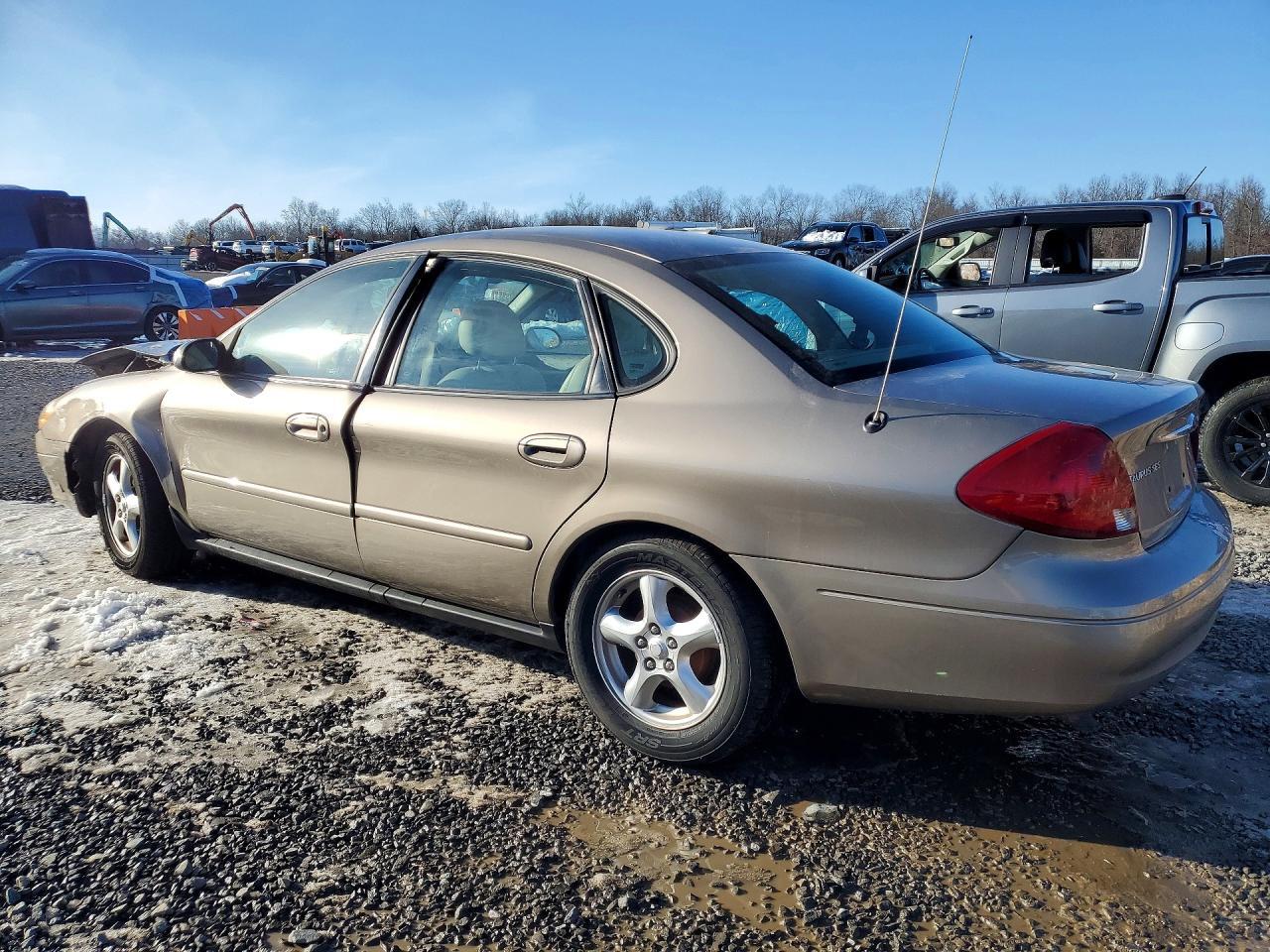 2002 Ford Taurus Ses - Фото 2