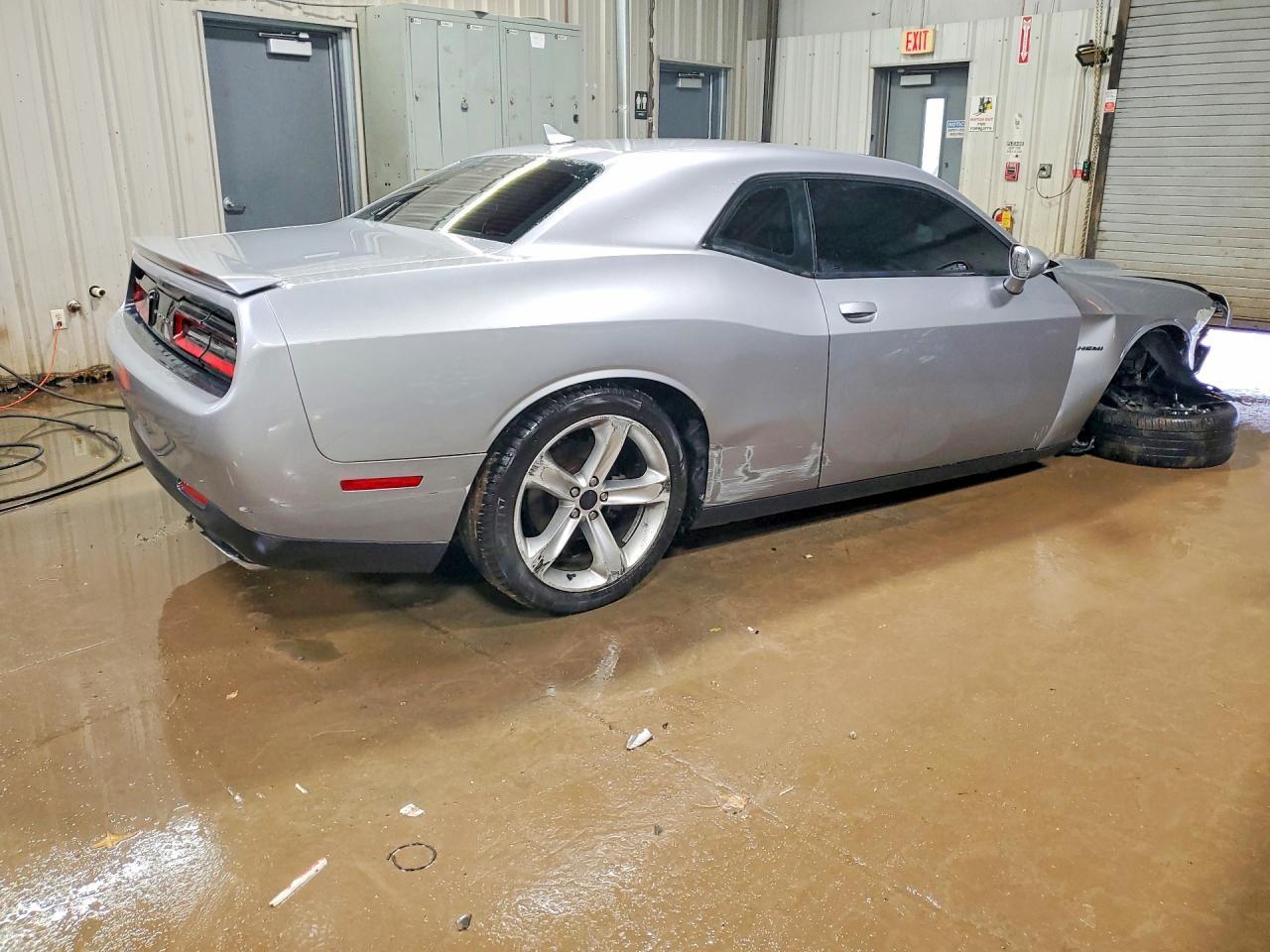 2017 Dodge Challenger R/T - Image 3