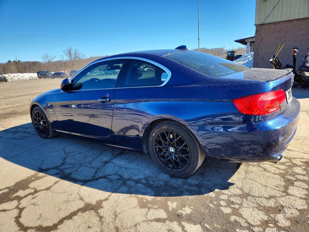 2012 BMW 328 Xi - Image 2