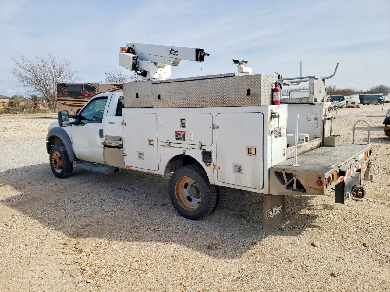 2015 Ford F450 Super Duty - Фото 2