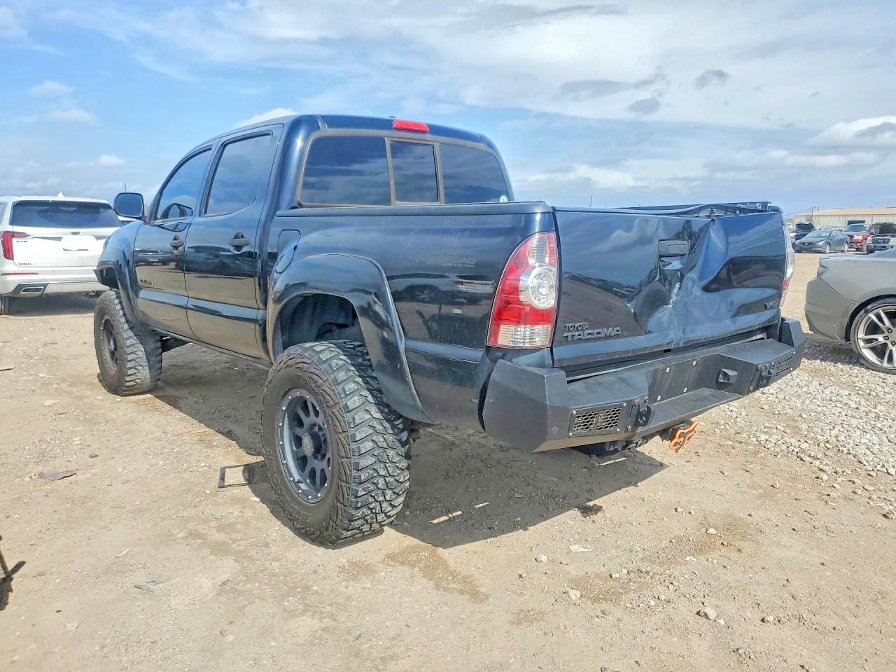 2011 Toyota Tacoma Double Cab - Фото 2