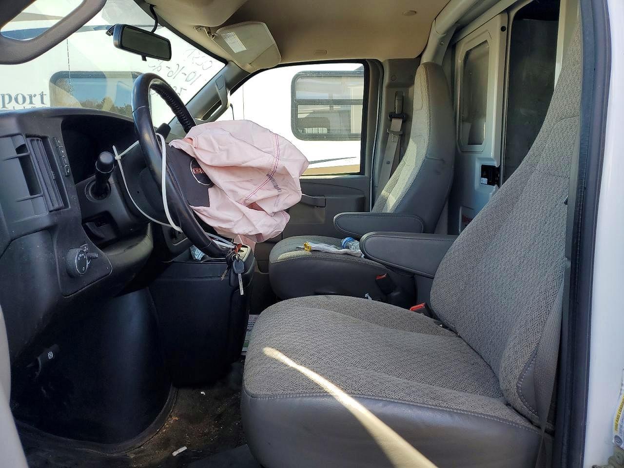 2022 GMC Savana Cut - Utility / Service Truck - Фото 5