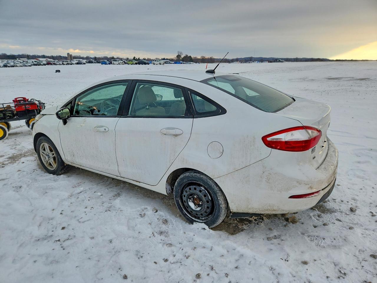 2019 Ford Fiesta Se - Фото 2