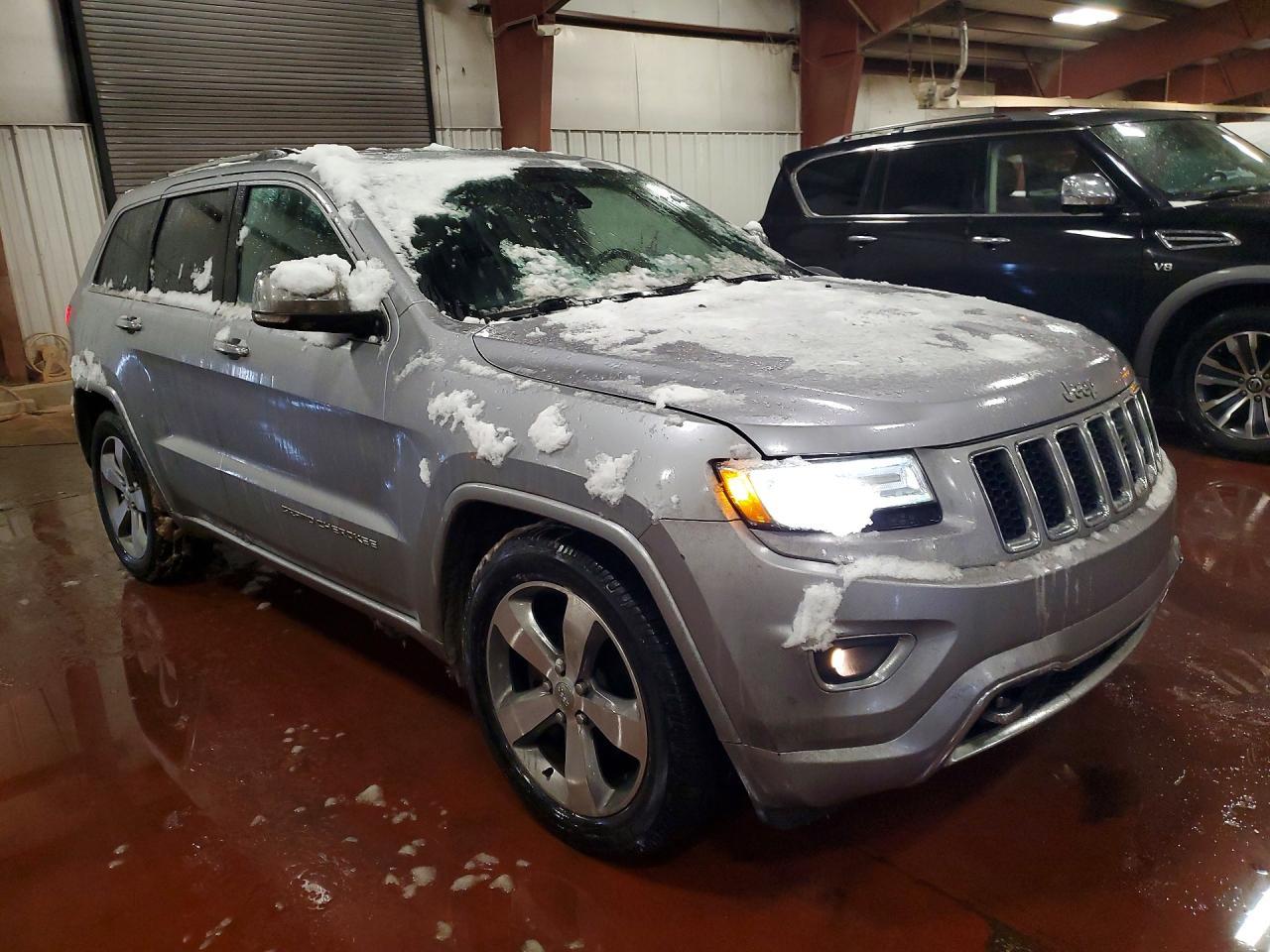 2014 Jeep Grand Cherokee Overland - Image 4