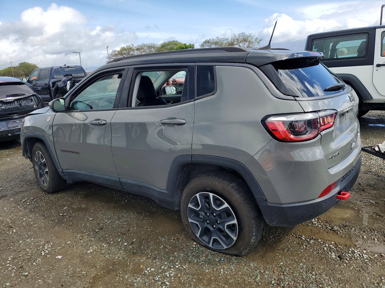 2021 Jeep Compass Trailhawk - Фото 2