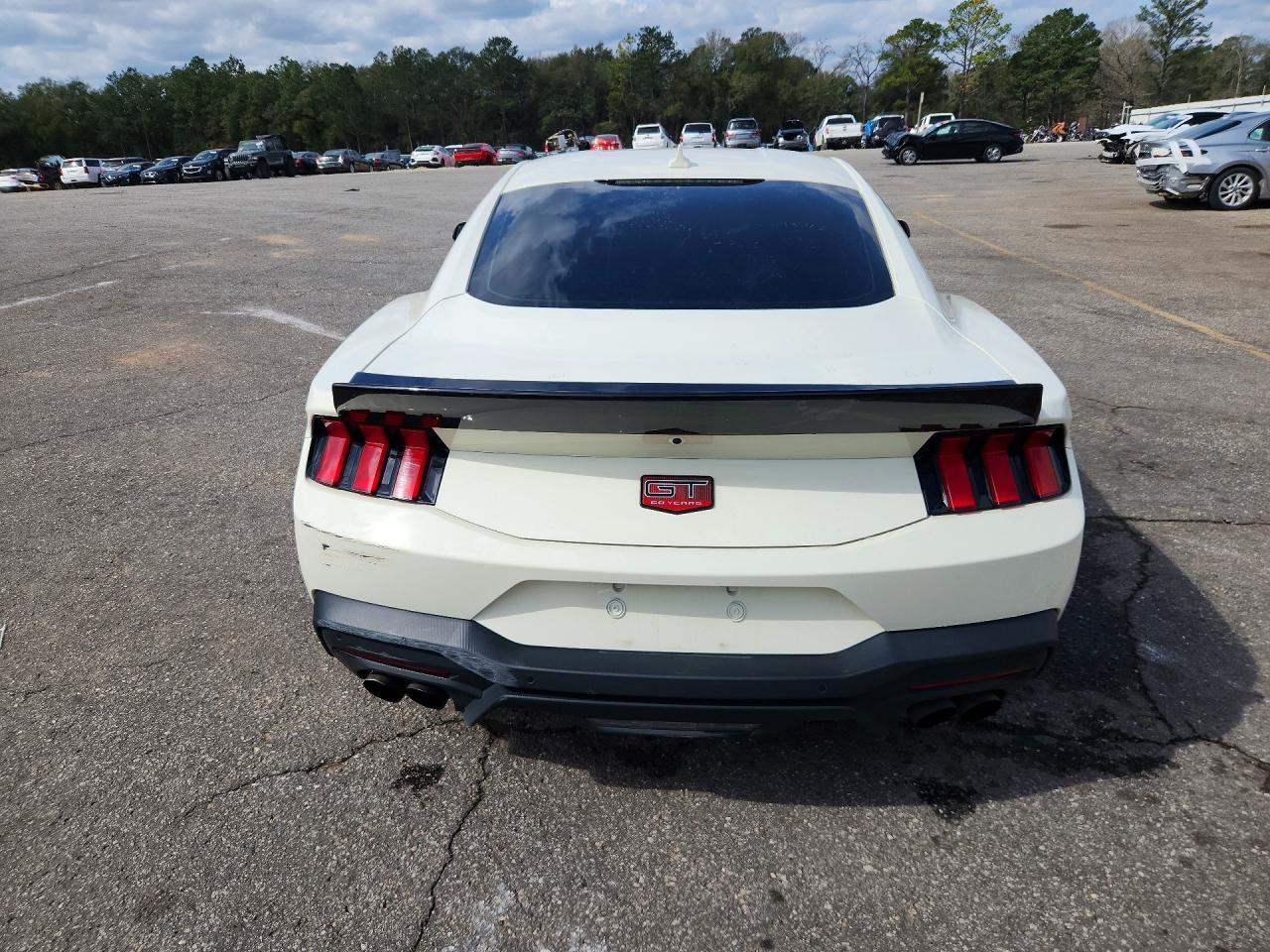 2025 Ford Mustang Gt - Фото 6