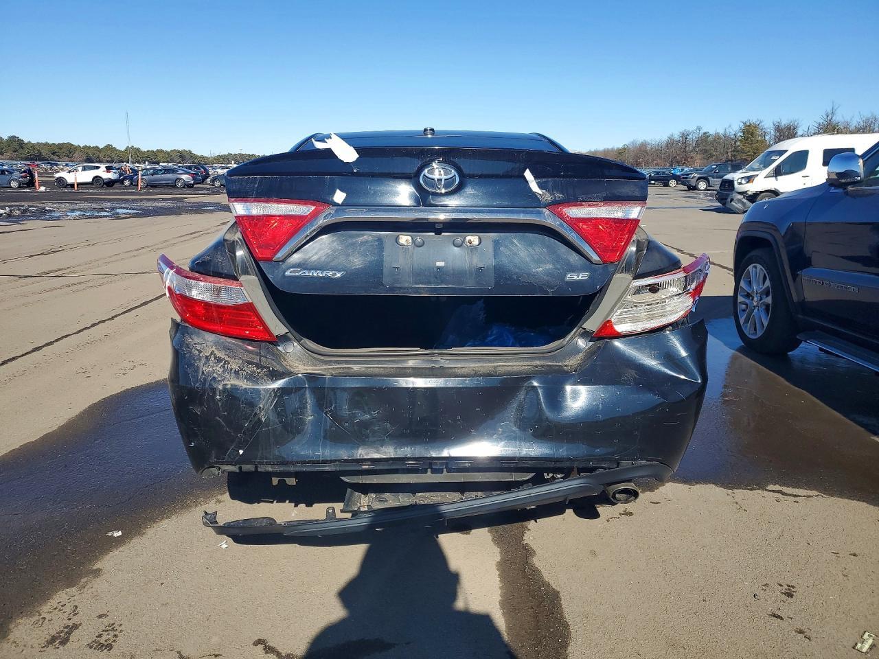 2016 Toyota Camry Le - Фото 6