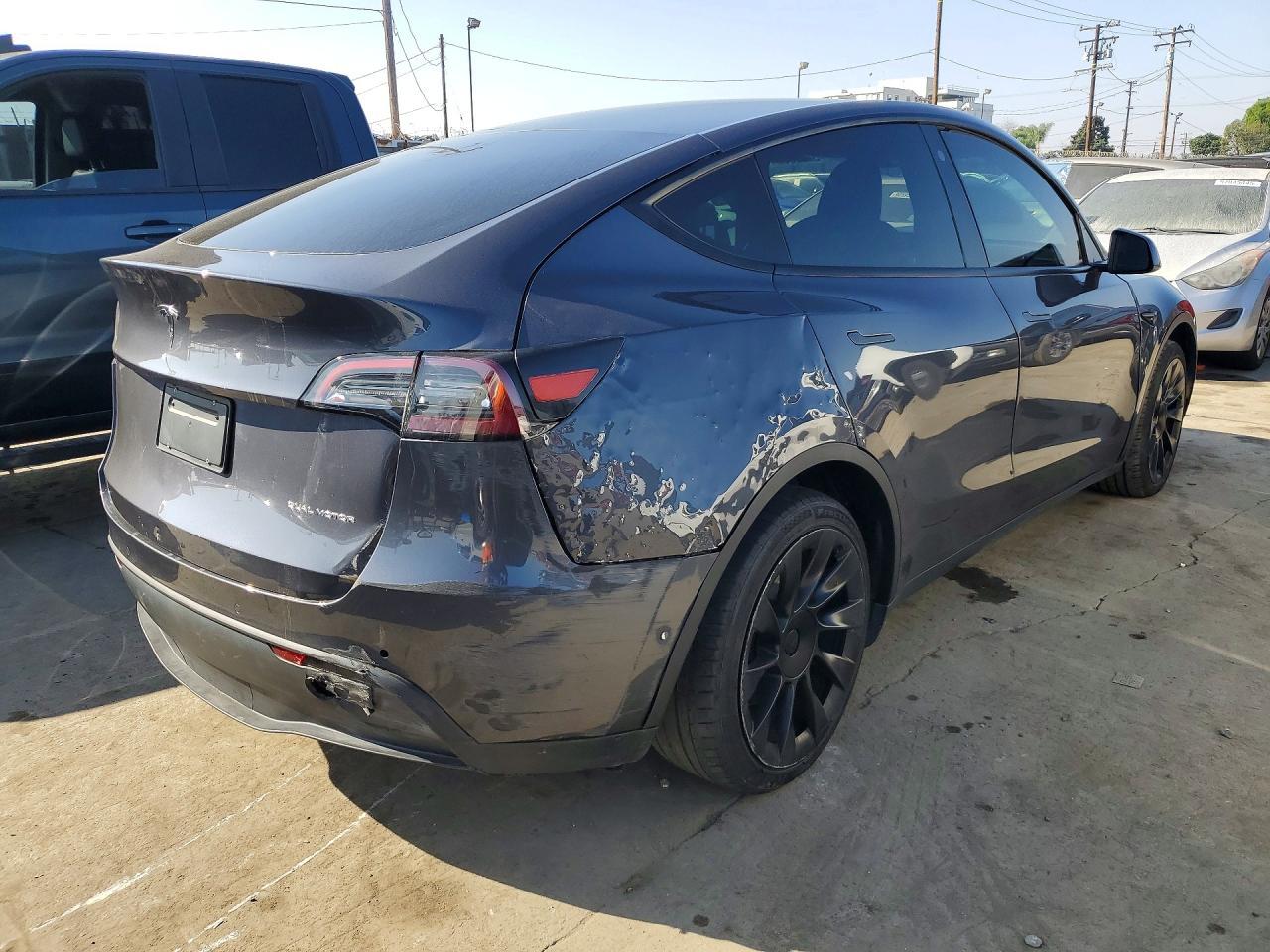 2021 Tesla Model Y - Фото 3