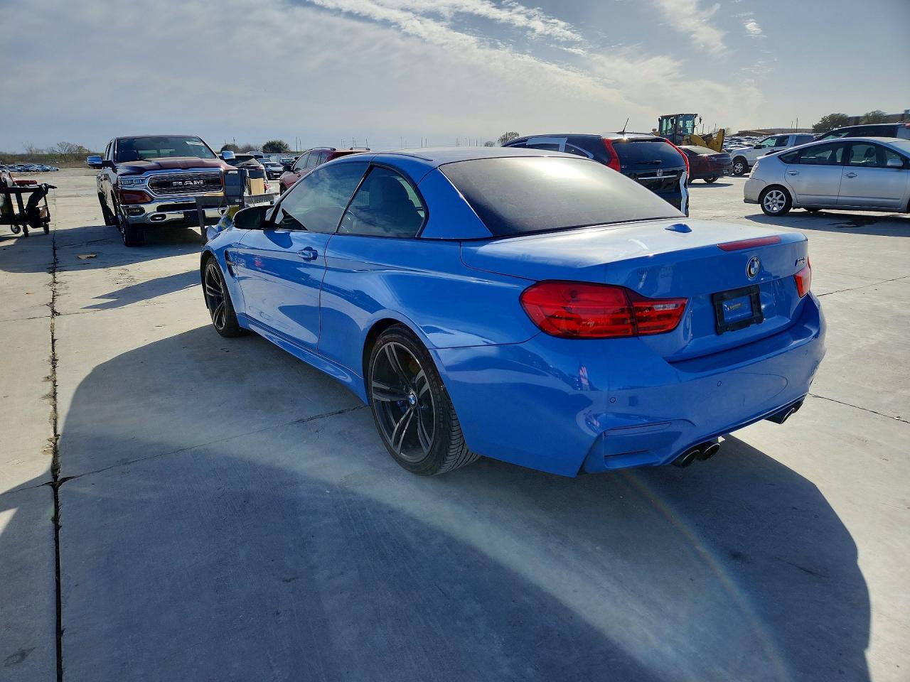 2015 BMW M4 - Image 2
